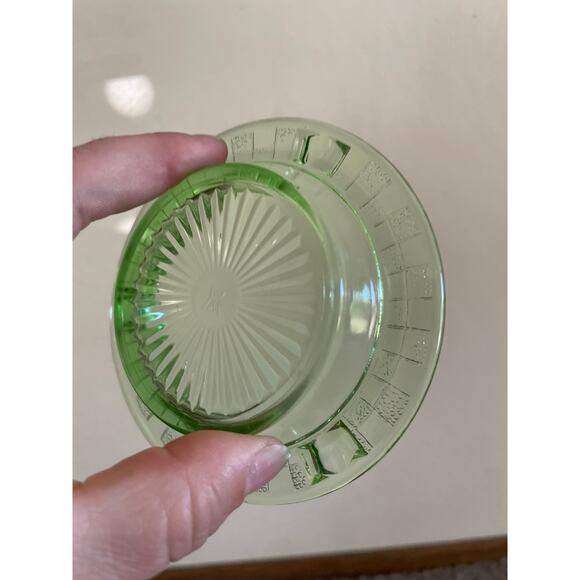 3Hazel Atlas Checkerboard Uranium Glass Ashtray small salesman - Picture 5 of 16